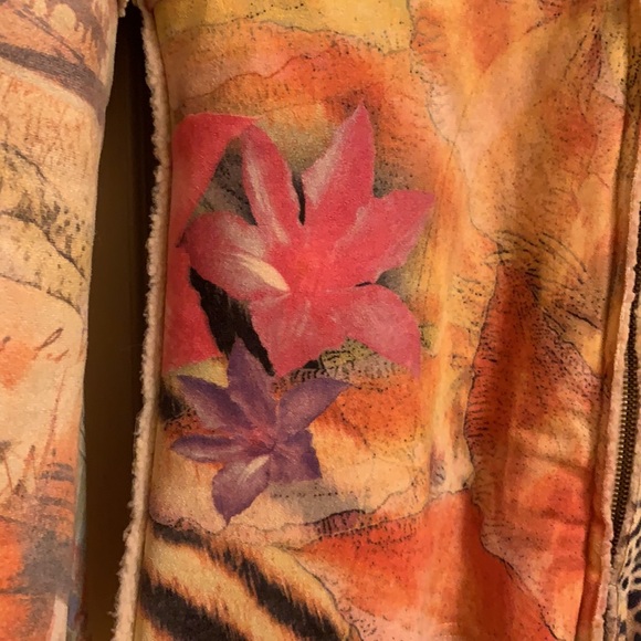 Women’s. Faux shearling jacket.   Unique - Picture 2 of 5